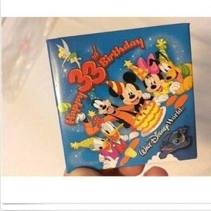 Disney Trading PIN Happy 33rd Birthday Mickey Mouse Goofy Collectible Souvenir